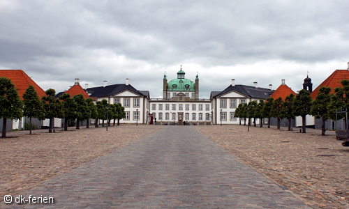 Blick auf das Fredensborg Slot 