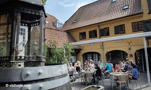 Conrad Cafe in Den Smidtske Gaard